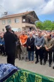 Zehra Orta dualarla toprağa verildi.